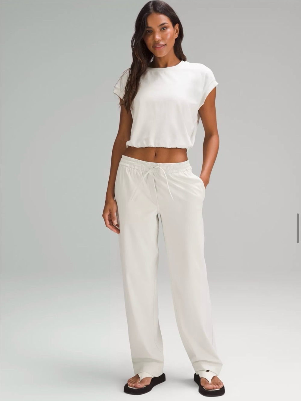 Lululemon Straight Leg Mid-Rise Luxtreme Pant Bone Size Medium